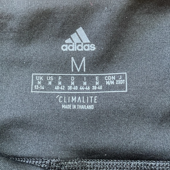 Adidas Climalite size M floral embossed athletic leggings; key pocket; black - Picture 2 of 5